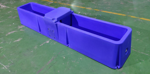 เครื่องปนน้ําอัตโนมัติสําหรับสัตว์เลี้ยงสีฟ้าที่ควบคุมอุณหภูมิที่มีการควบคุมอุณหภูมิสําหรับวัว