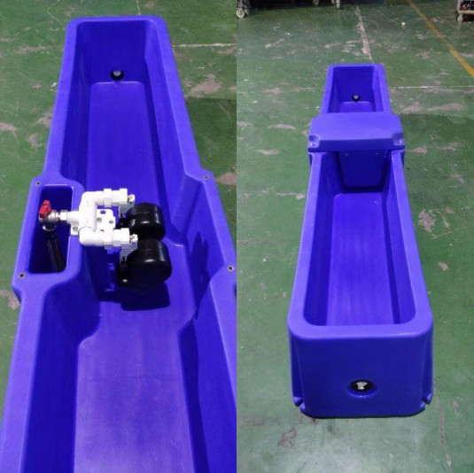 เครื่องปนน้ําอัตโนมัติสําหรับสัตว์เลี้ยงสีฟ้าที่ควบคุมอุณหภูมิที่มีการควบคุมอุณหภูมิสําหรับวัว
