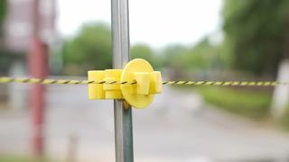 ชุดรั้วไฟฟ้าแบบมืออาชีพ: รักษาความปลอดภัยให้กับปศุสัตว์ของคุณได้ภายในไม่กี่นาที